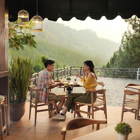 The Lodge Maribaya Cikareumbi Екстер'єр фото