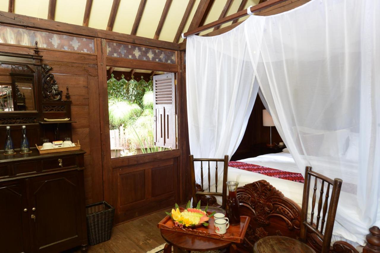 The Lodge Maribaya Cikareumbi Екстер'єр фото