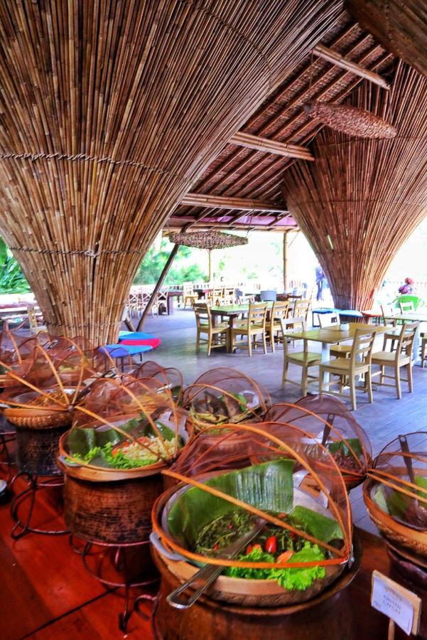 The Lodge Maribaya Cikareumbi Екстер'єр фото
