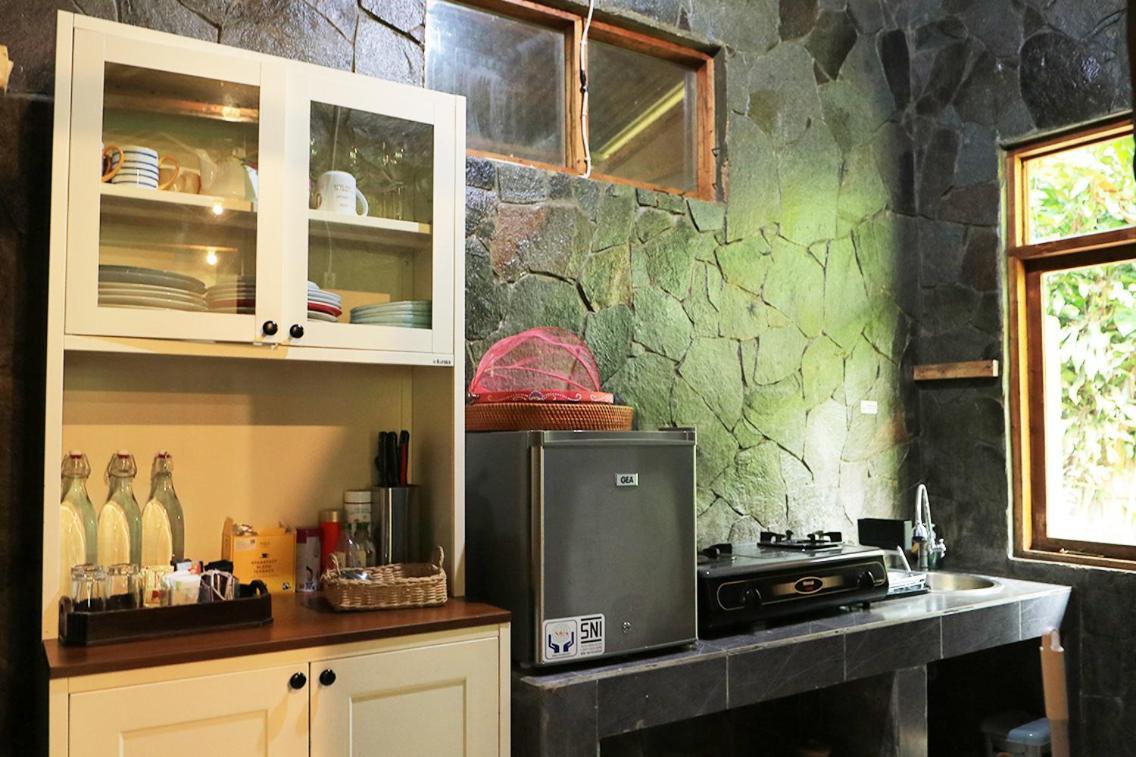 The Lodge Maribaya Cikareumbi Екстер'єр фото