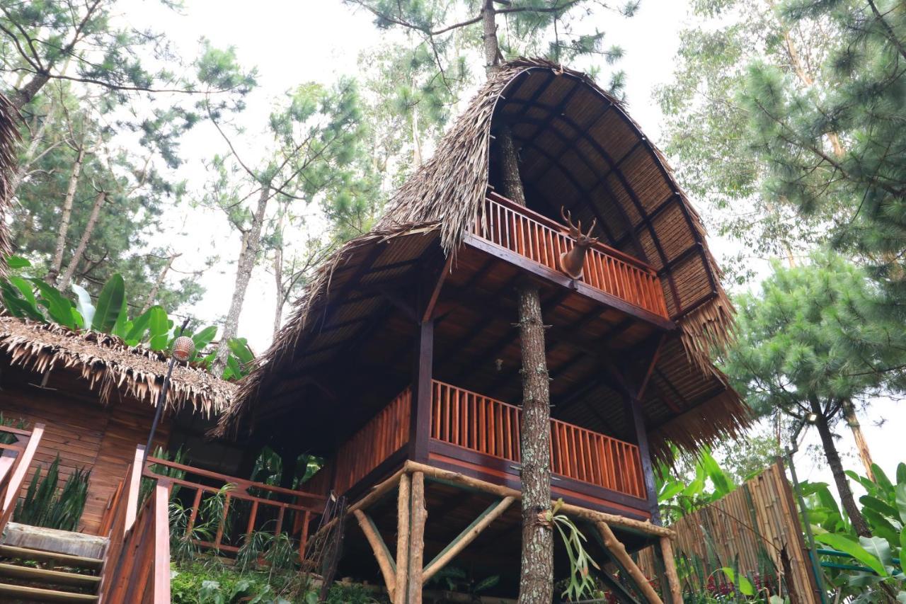 The Lodge Maribaya Cikareumbi Екстер'єр фото